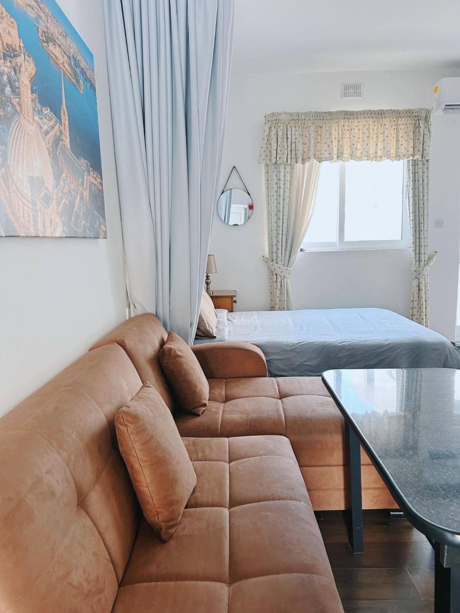 Juliet Housing Hotel Gzira Buitenkant foto